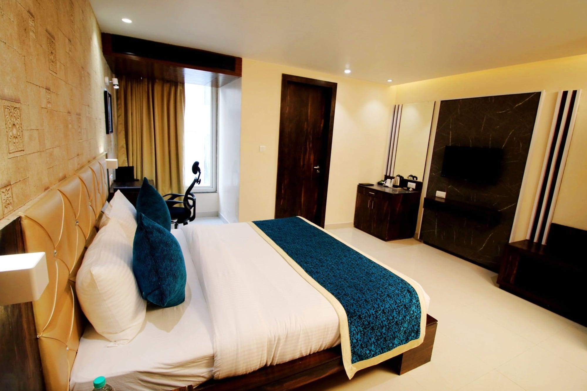 Pinnacle By Click Hotels, Lakhnau Kültér fotó