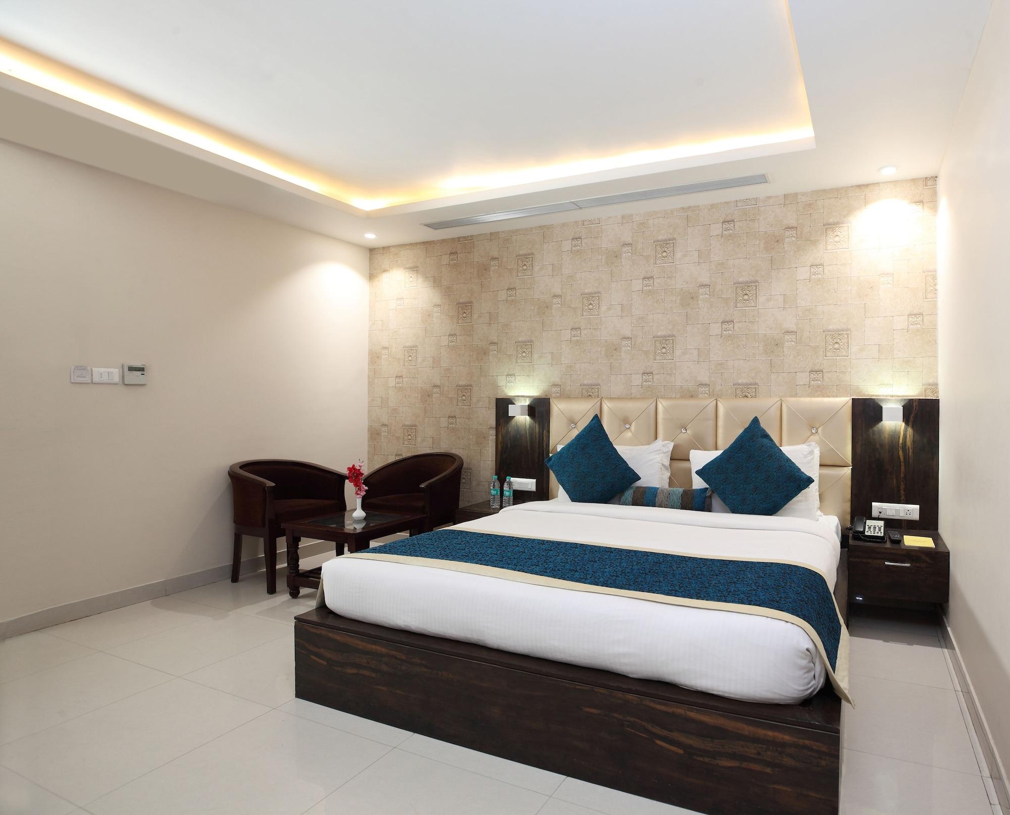 Pinnacle By Click Hotels, Lakhnau Kültér fotó